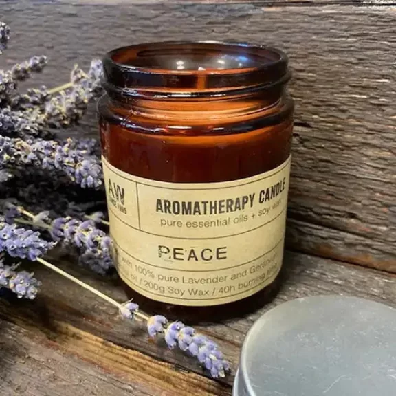 Aromatherapie-Sojakerze 200 g – Ruhe Aromatherapie-Sojakerze 200 g – Ruhe
