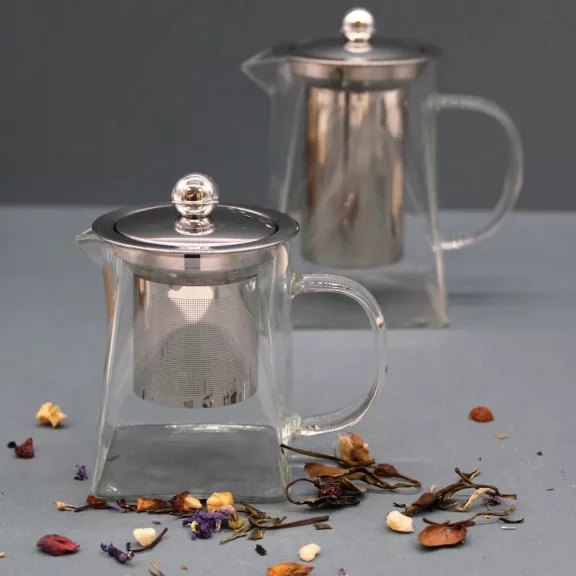 Teekanne mit Filter - Turm - 750ml