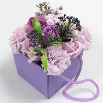 Seifenblume Strauß - Lavendelfarbene Rose und Nelke