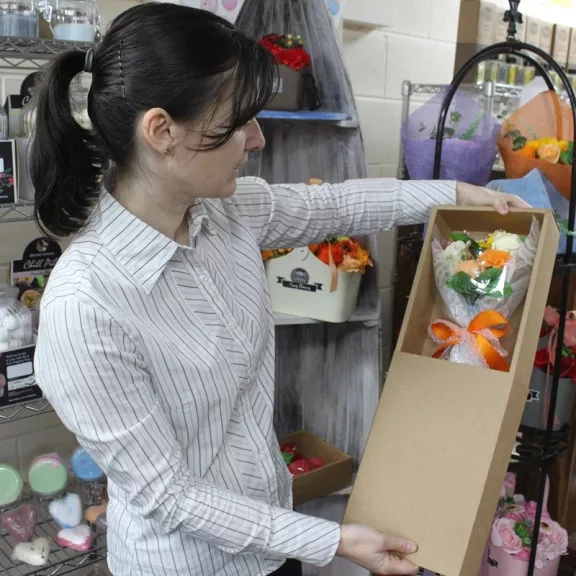 Seifenblumen Strauß in der Box - Orange