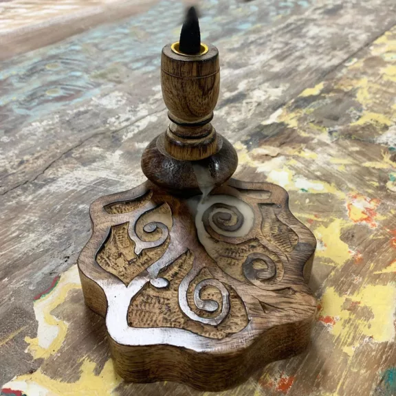 Kleiner Mango-Holz „Flüssiger Rauch“ Räucherstäbchenhalter – Baum des Lebens